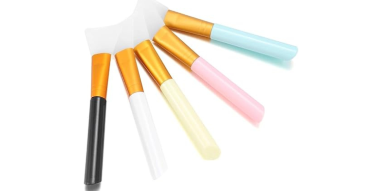 Espátula de Silicone e Pincel Aplicador – Versatilidade para Skin Care e Maquiagem!