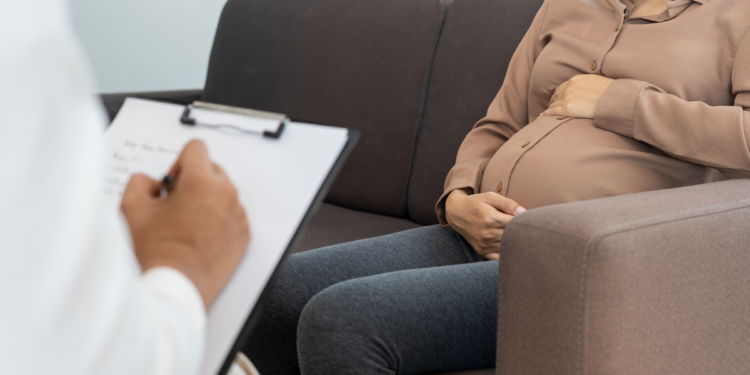 Prioridade à Saúde Mental das Mães Recentes - Jornal Ibiá