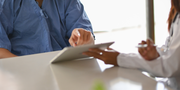 Revisão da NR-1: Enfrentando o Desafio da Saúde Mental no Ambiente de Trabalho